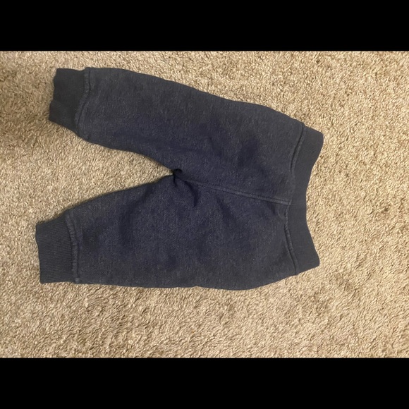 Tommy Hilfiger jogger set - Picture 7 of 7